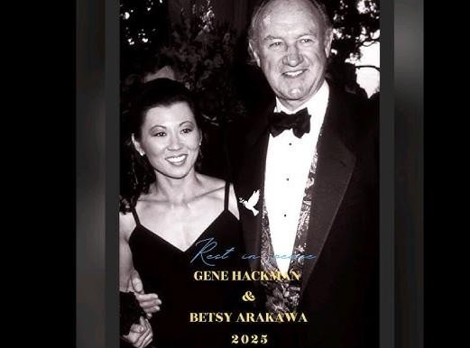 Betsy Arakawa i Gene Hackman w ich domu w Santa Fe, wspólnie spędzający czas, ukazujący ich głęboką więź i harmonijne życie prywatne.